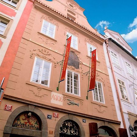 Hotel Residence Bijou De Praha Bagian luar foto