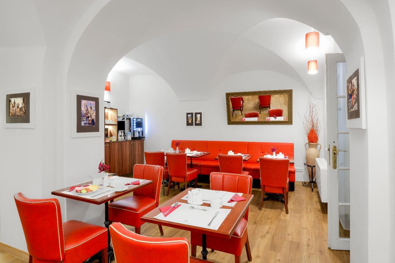 Hotel Residence Bijou De Praha Bagian luar foto