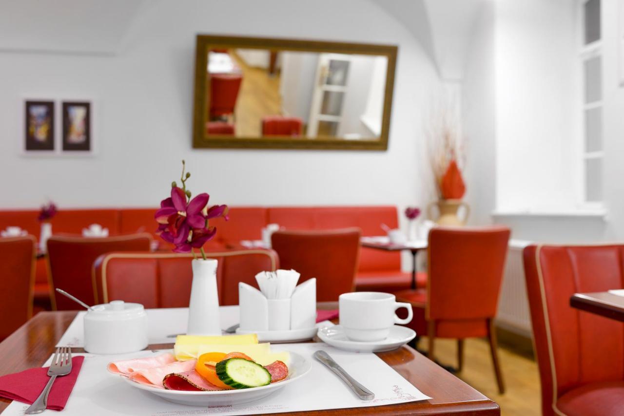 Hotel Residence Bijou De Praha Bagian luar foto