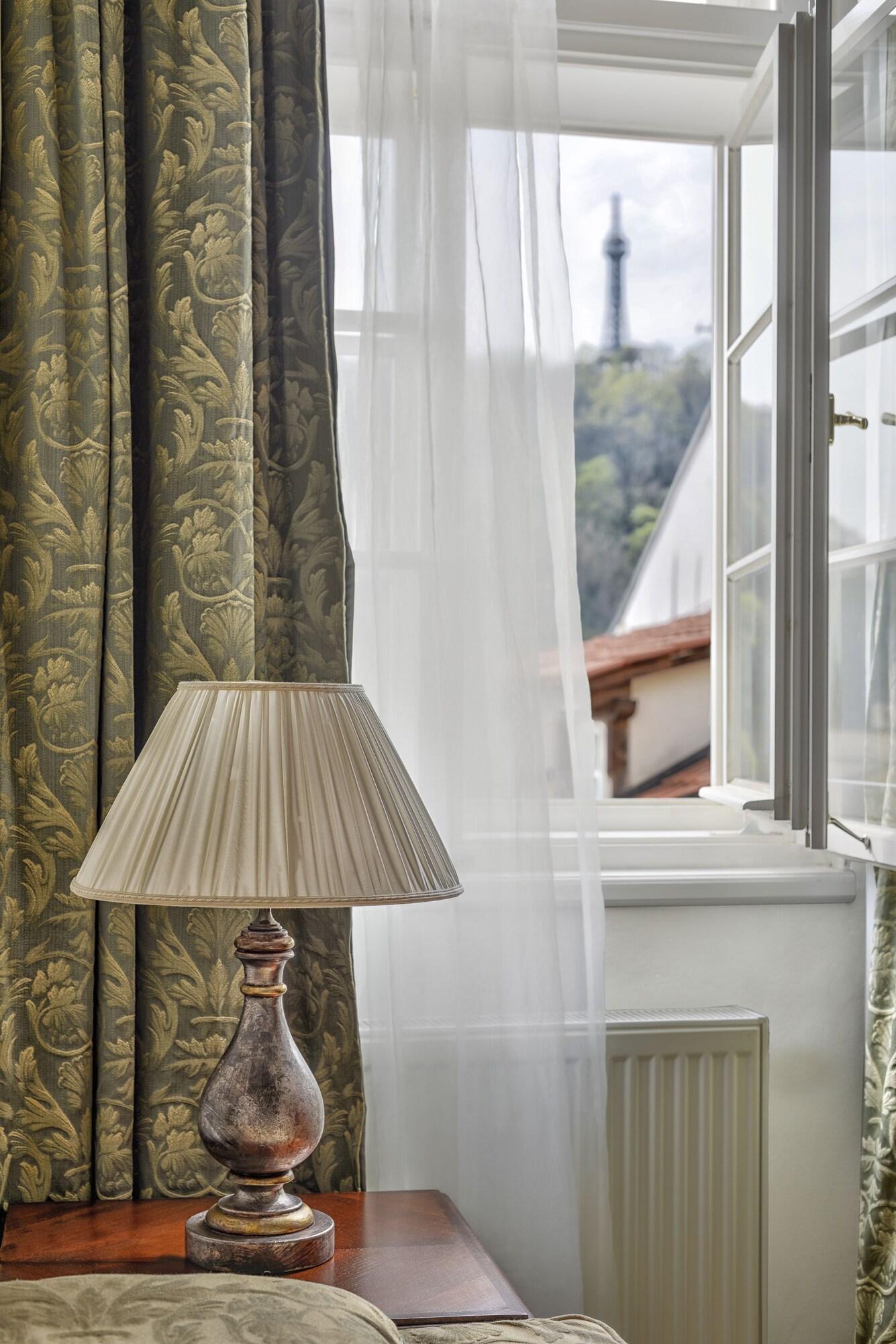 Hotel Residence Bijou De Praha Bagian luar foto