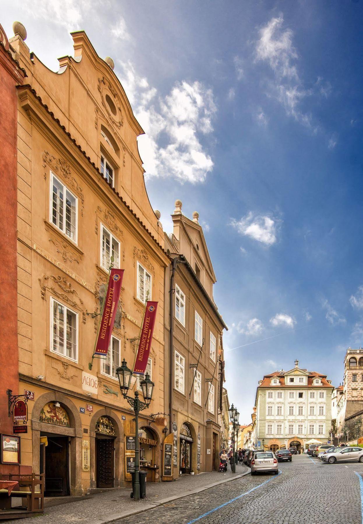Hotel Residence Bijou De Praha Bagian luar foto
